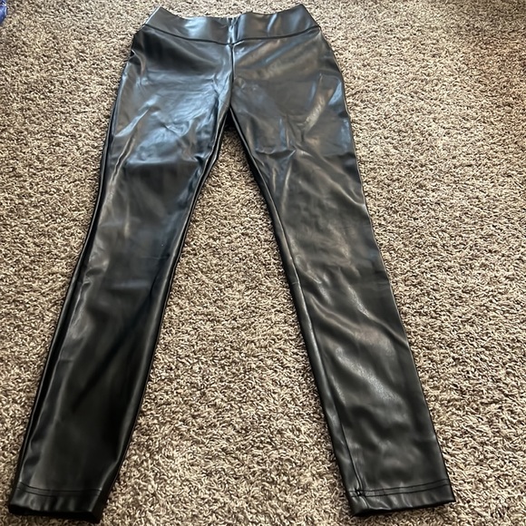 leather pants - Picture 2 of 5